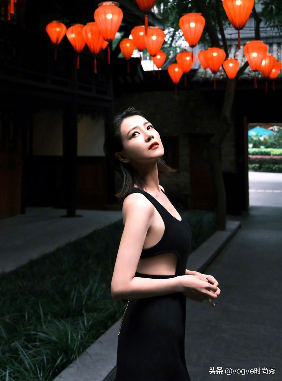 41岁的高圆圆生图，腰“胖”了一圈，还是你心中的女神吗？
