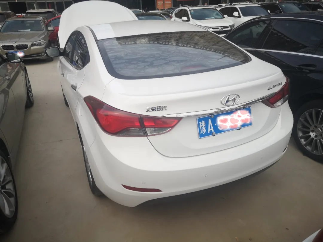 经过六台车的对比纠结，终于为爱的人淘到了满意的爱车