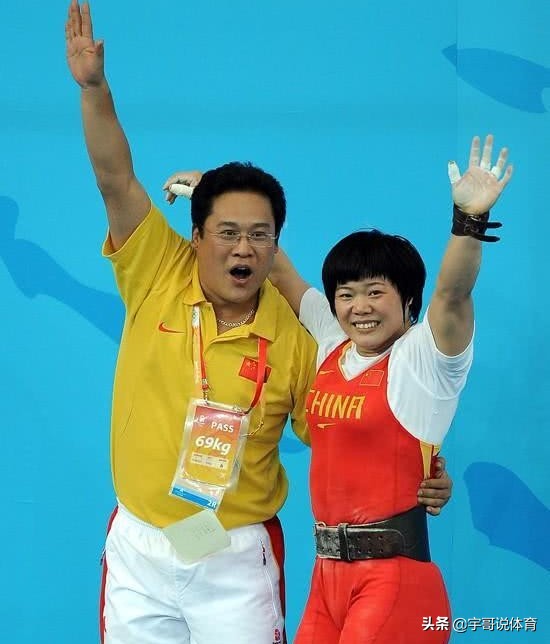 里约举重冠军被停赛，中国选手或递补；中国举