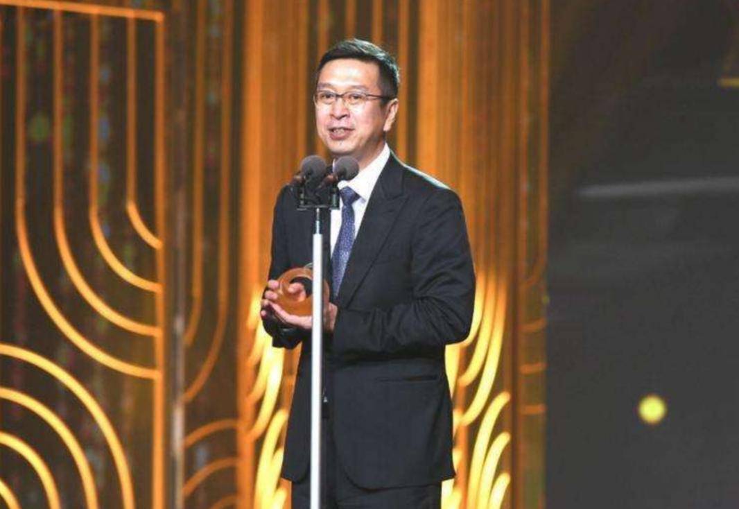正午《落花时节》官宣张艺兴加盟，流量是有了，争议也随之而来