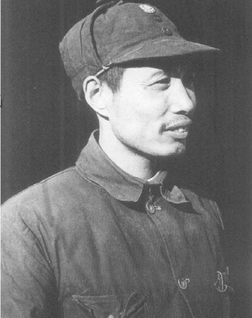 张震：子弹藏身8年，难忘救命新娘，一门出六将，阅兵当天逝世