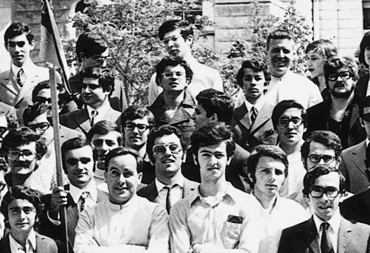 一个不会屈服的小个子男人，20年前拯救日产，