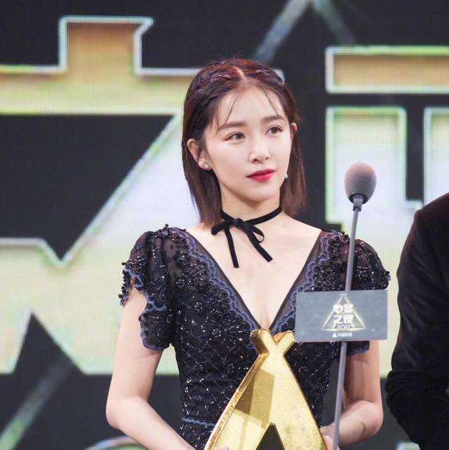 阚清子深夜发文，被经纪人嫌胖，哭诉自己真的很难瘦