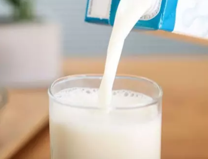 全脂、脱脂、部分脱脂牛奶，真的只是脂肪多少的区别吗？