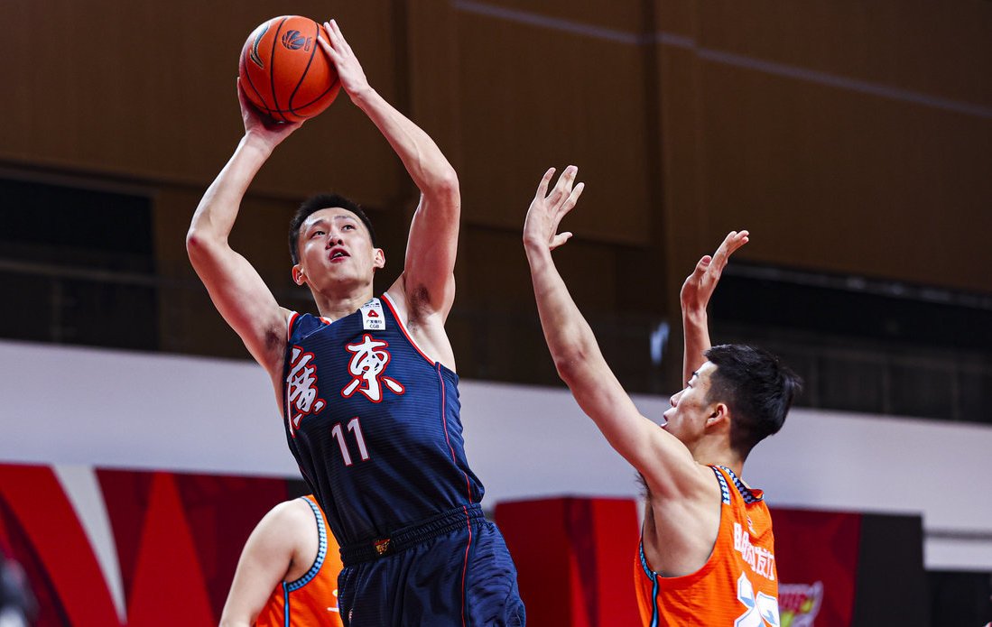 CBA the 34th round: Guangdong gets the better of record-breaking of Fujian Zhou Peng, tong Xi wins Jilin on the west savior of heating power river