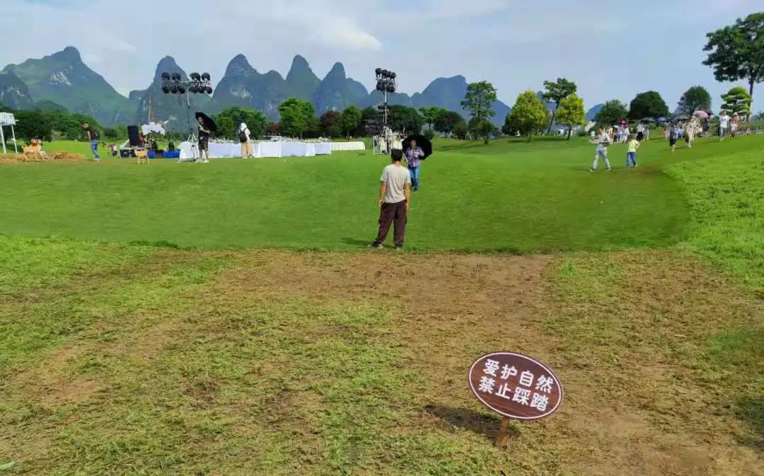 桂海晴岚数万人打卡！爆红之后的种种却让度假区不堪重负