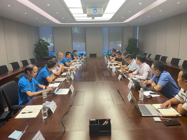 邦邦汽服CEO龔?fù)袔ш?duì)赴中交興路交流調(diào)研