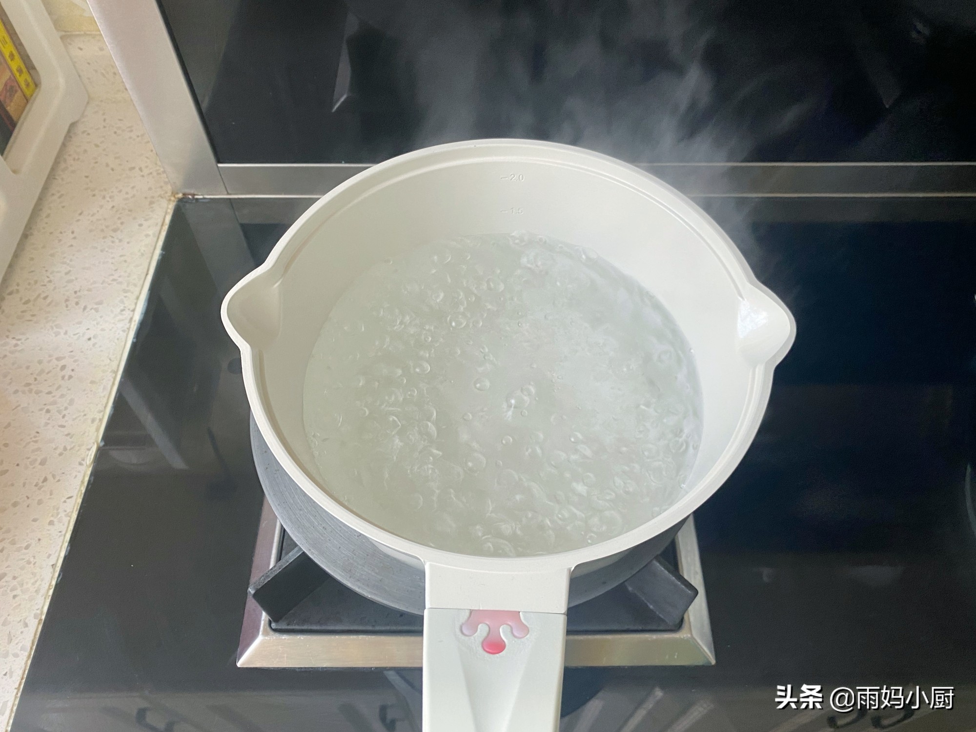 打滷麵怎麼做才好吃？ 分享一道打鹵的家常做法，醬香濃郁吃不膩