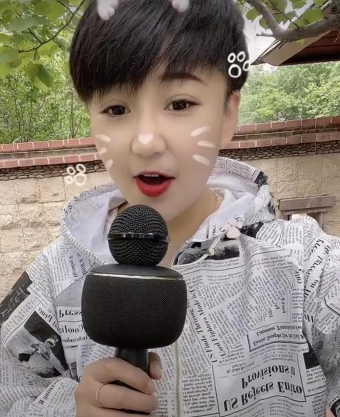 赵本山女徒弟胖丫出狱后转战直播平台仅10个作品粉丝就破3万