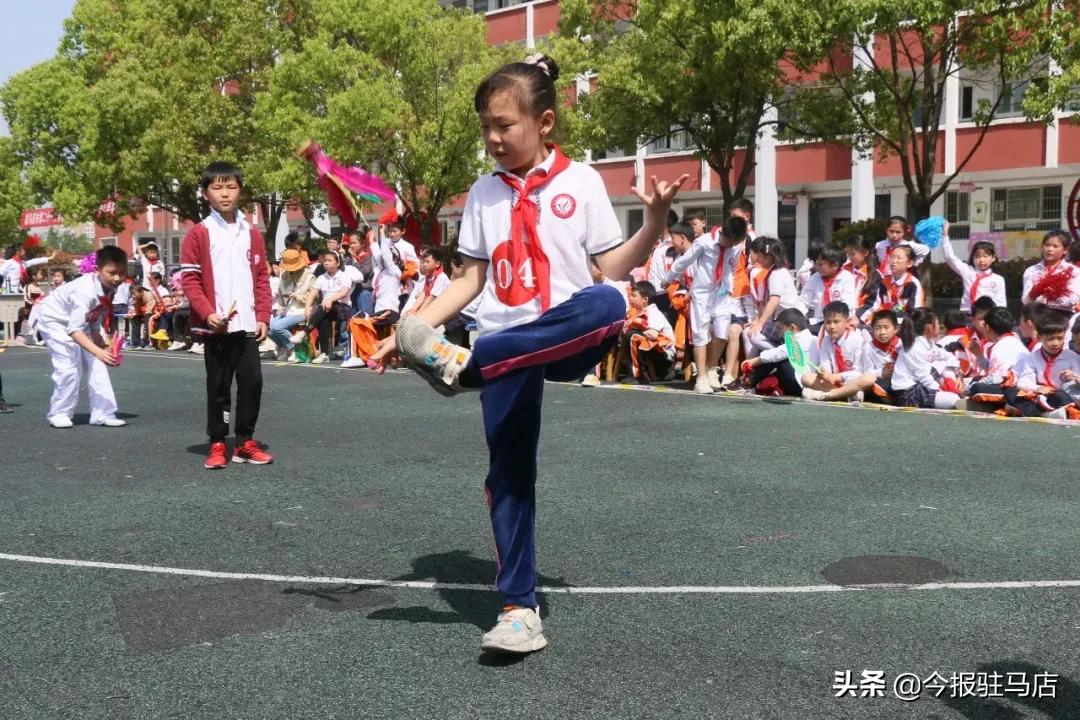 驻马店市第二十一小学怎么样?春季趣味运动会(图21)