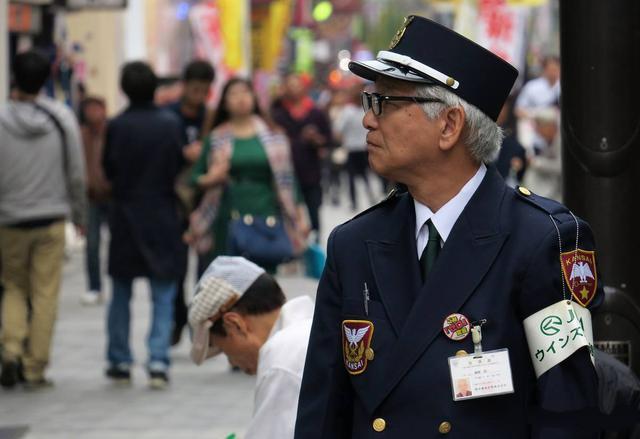 延迟退休反对声音大，新提案被专家认可，你赞同吗？