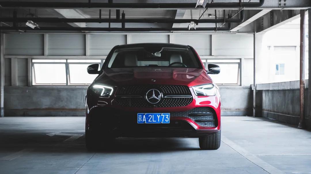 同是90万价位，奔驰GLE Coupe和宝马X6你会如何取舍