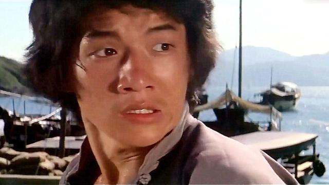“人傻錢多”的成龍：被楊受成戲耍，請客花1600萬，包店只為報仇