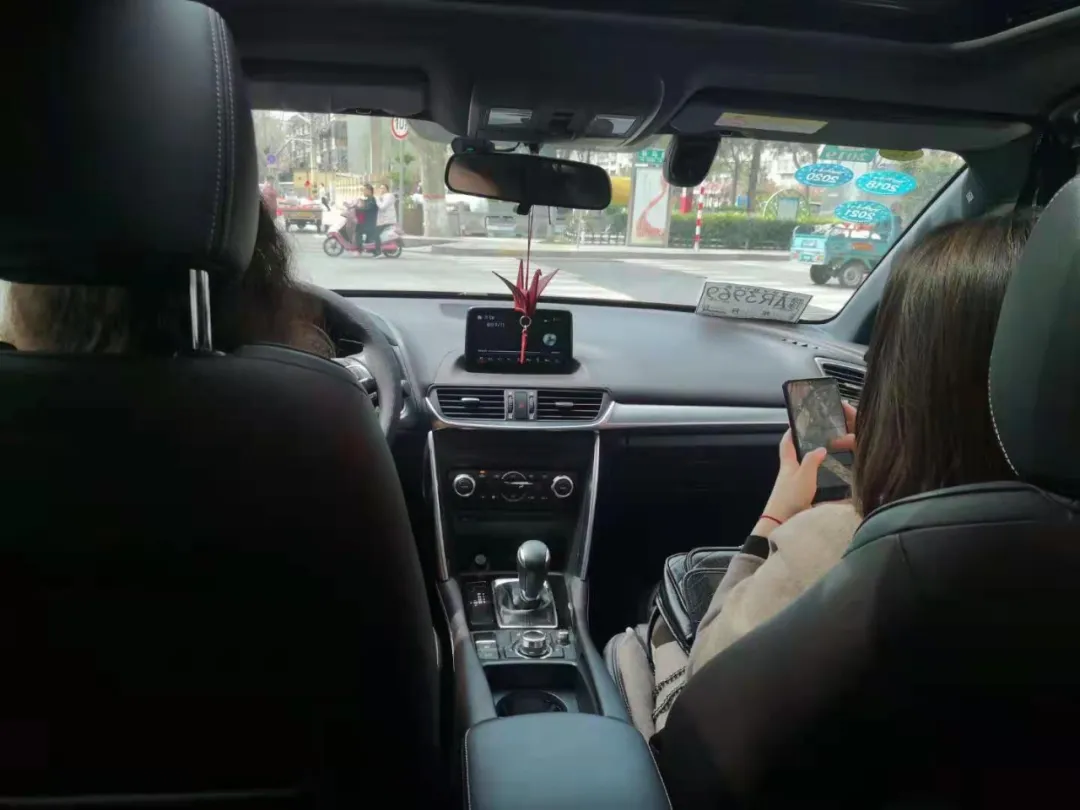SUV的通过性+轿跑的时尚外观，这款轿跑SUV你喜欢吗？