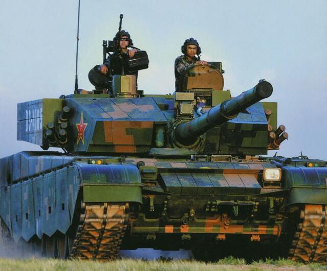 我国99A主战坦克重达55吨，能跑多快？上高速跟重