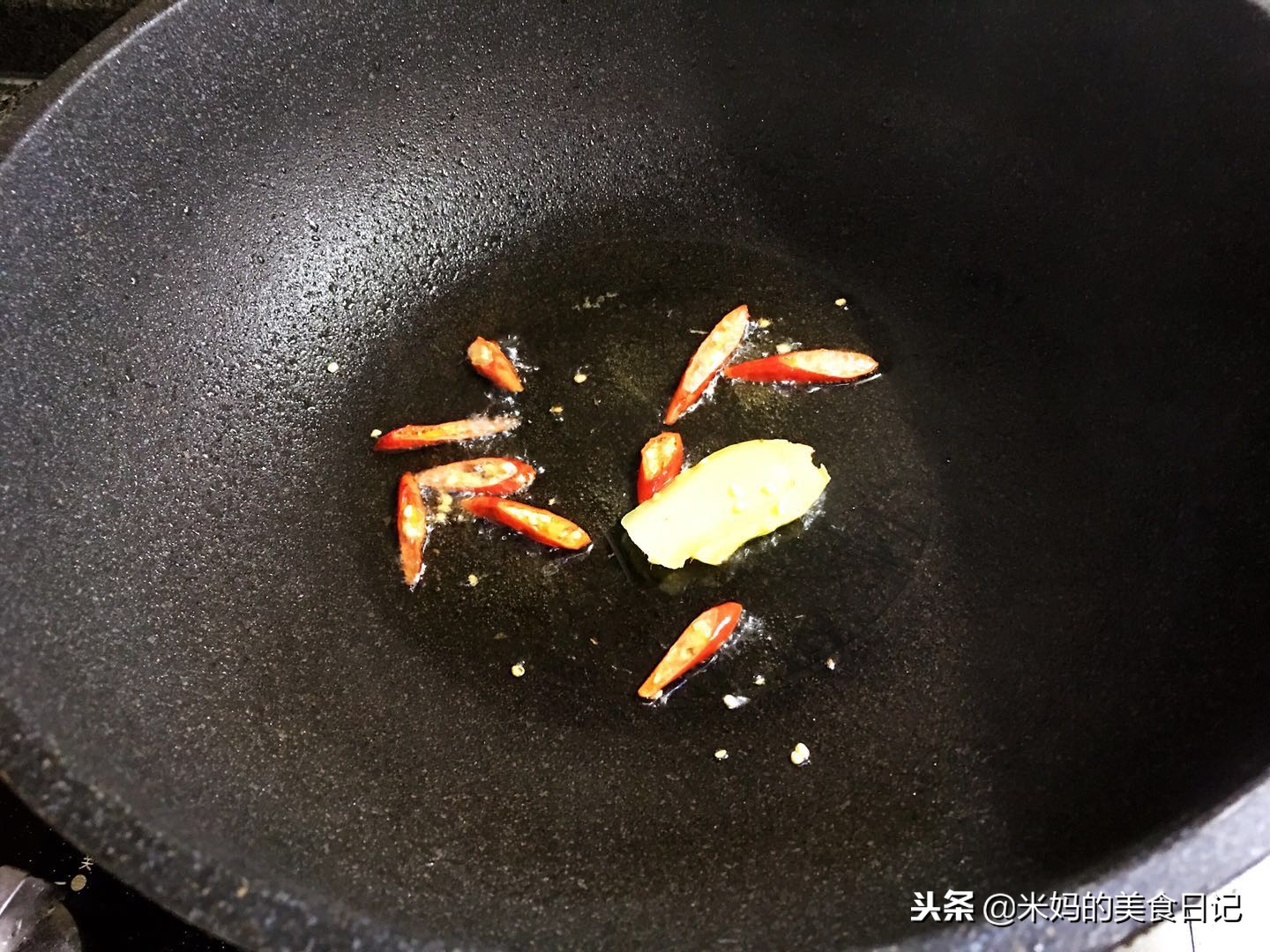 图片[6]-芦蒿炒腊肠做法步骤图 男人下酒下饭女人吃开胃助食-起舞食谱网