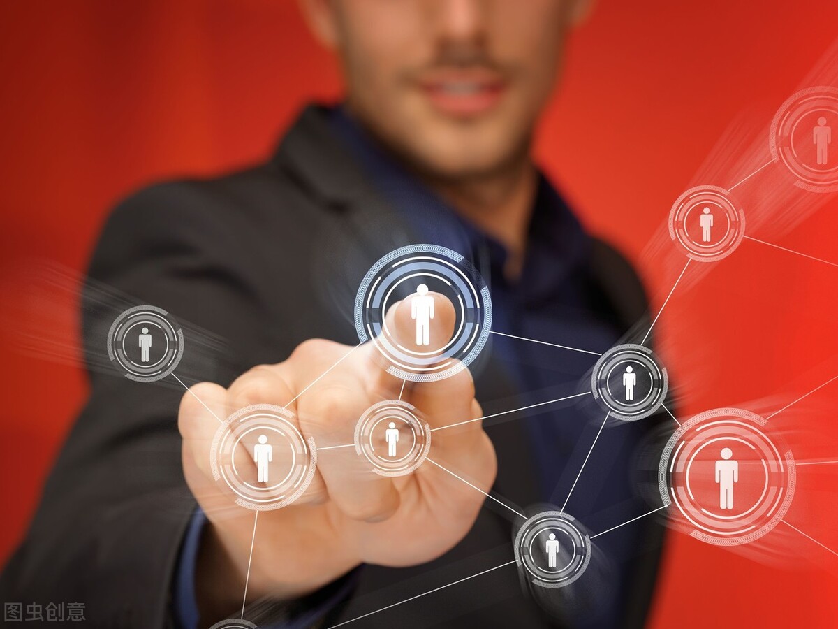 品牌应该怎样推出更具创新性的周边产品来打动消费者？