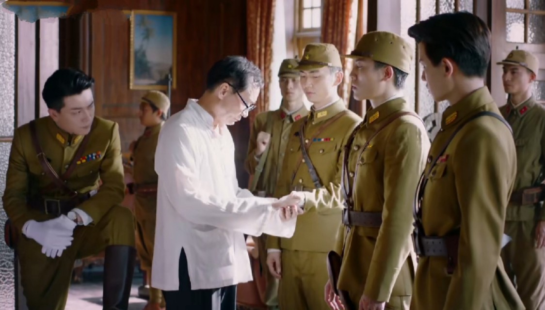 《秋蝉》佐藤一句话又成笑点？胡亚捷：再过几