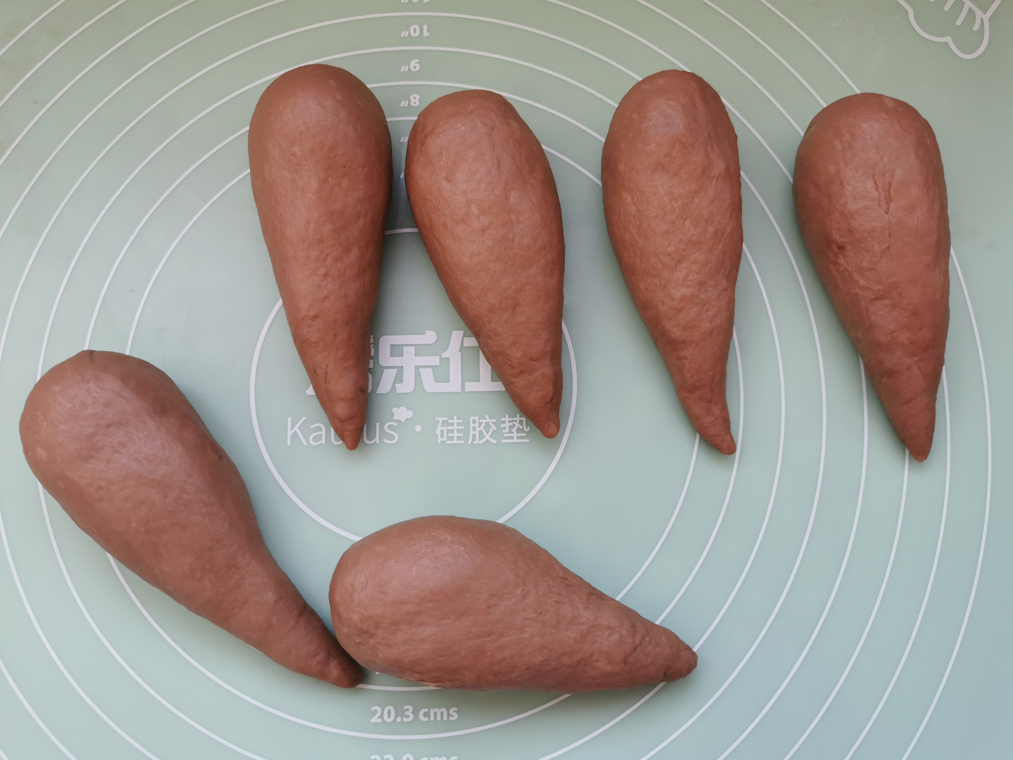 用了幾十次的牛角麵包配方，柔軟拉絲，放3天不會硬，比買的好吃