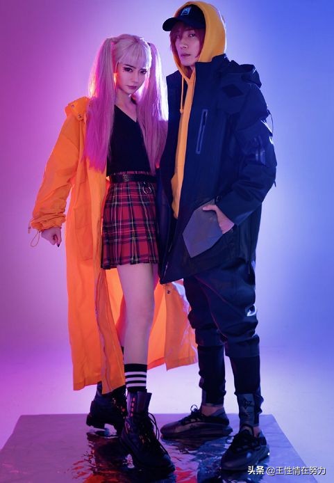 有种秀恩爱叫戚薇李承铉，同框COS孙尚香刘备，