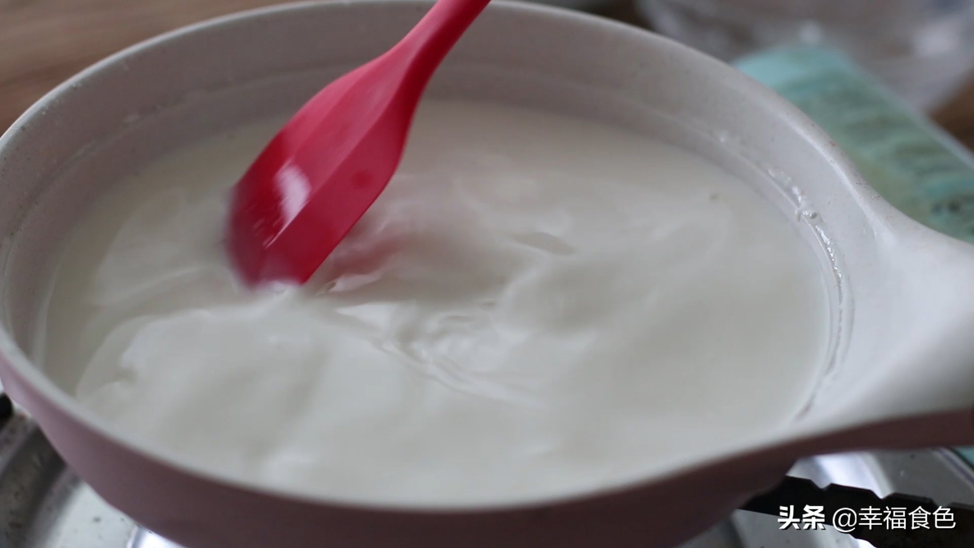 只要1个平底锅就能做的甜品，免蒸免炸，Q弹顺滑奶味浓郁