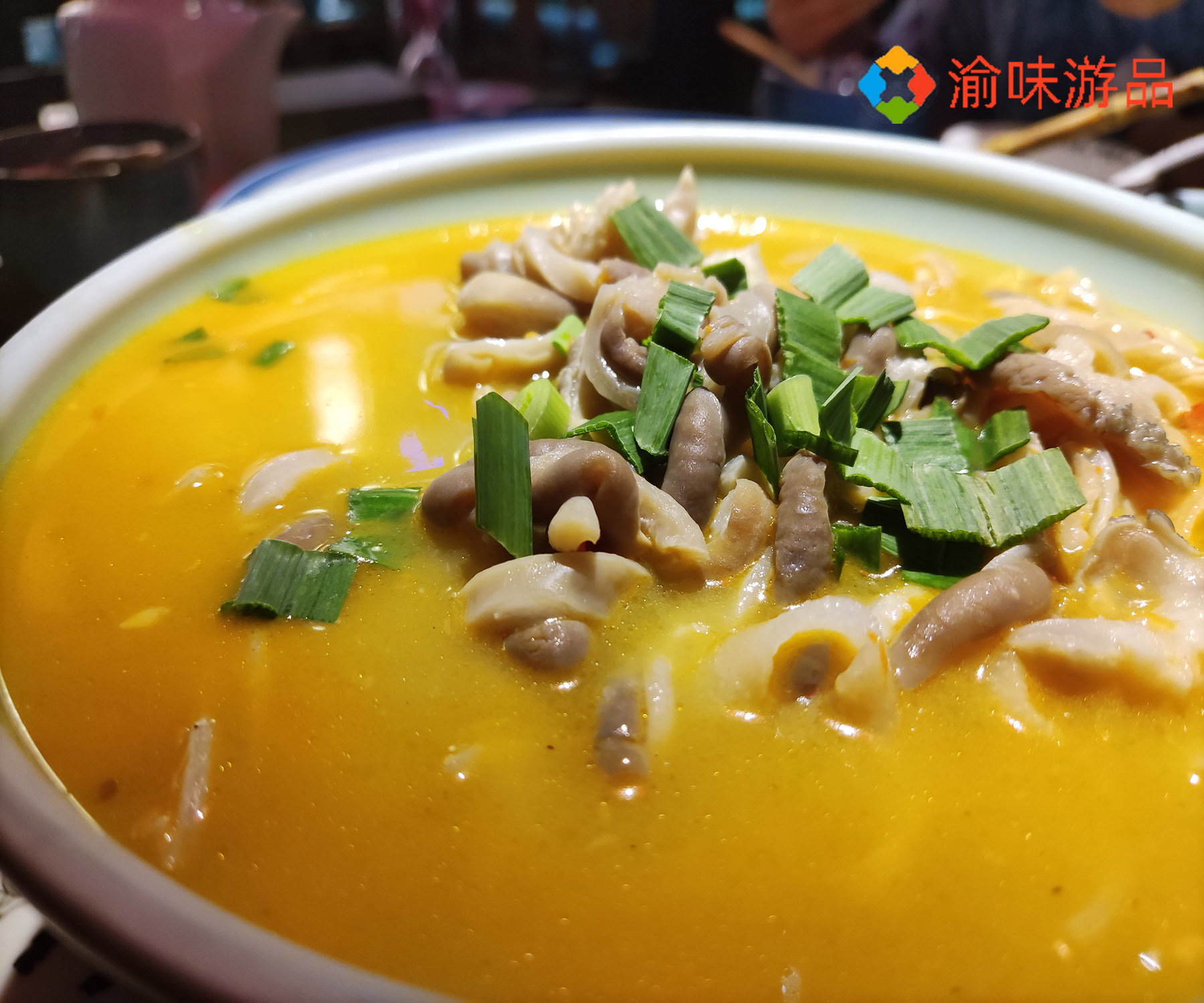 重庆网红店铺鱼小妖，人均70的意境菜，你能感悟其中的玄幻吗？