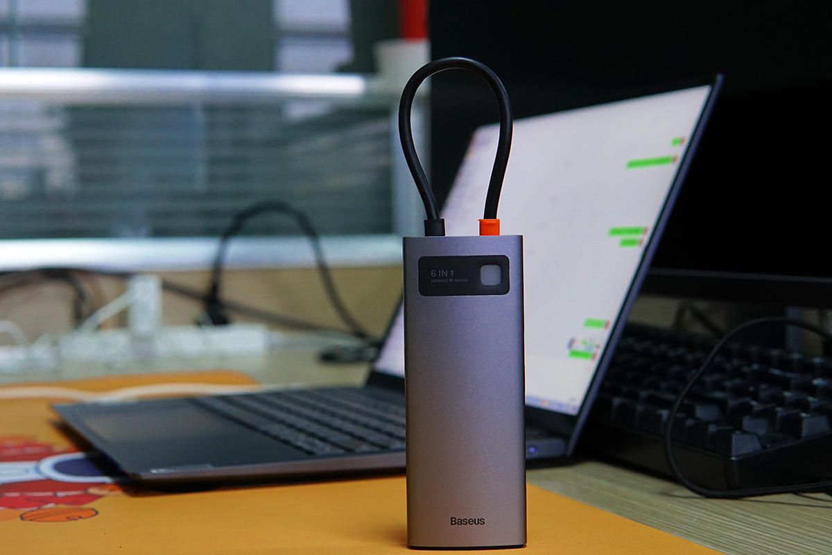 小物件解决大问题，倍思六合一多功能扩展坞轻体验