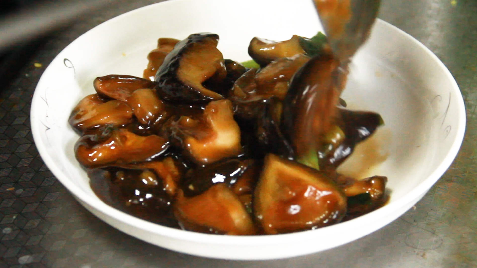 图片[29]-素炒的葱烧香菇为过年时成了热门菜  很下饭（带视频-起舞食谱网