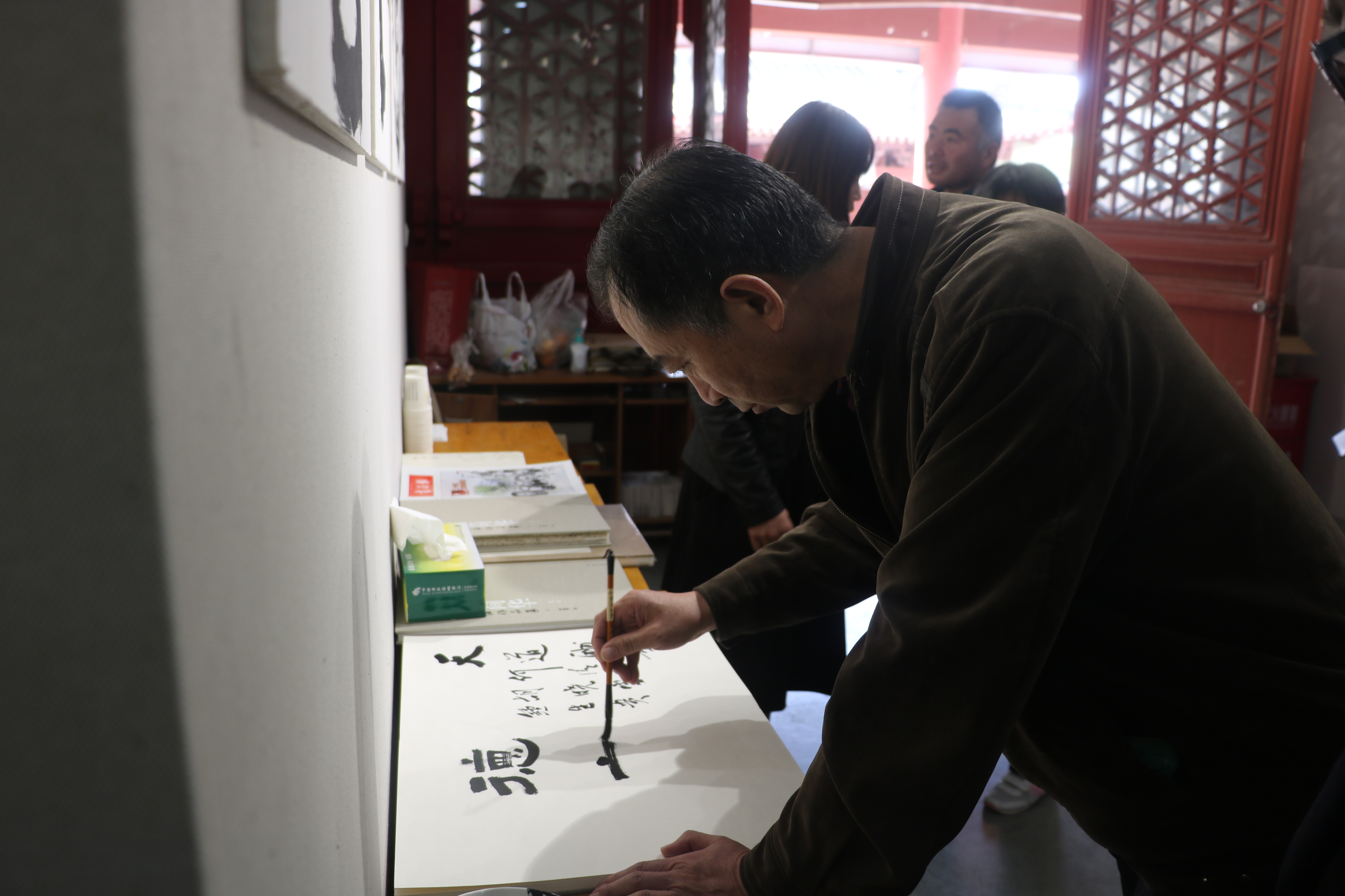 "向素简华——刘向华书法作品汇报展"在平凉市文化馆开幕