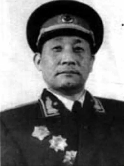 解析55年9月军事学院28位授衔少将的薪金