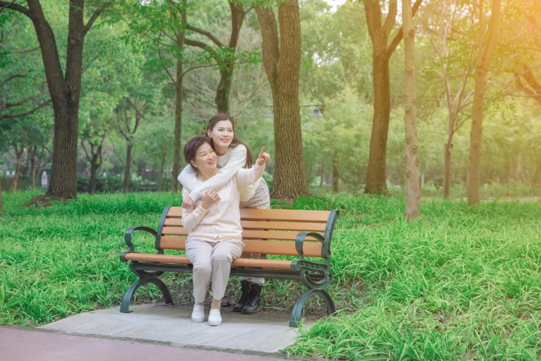 6首最美母亲诗词：一片诚心只为子，可怜天下慈母心-第6张图片-非凡网