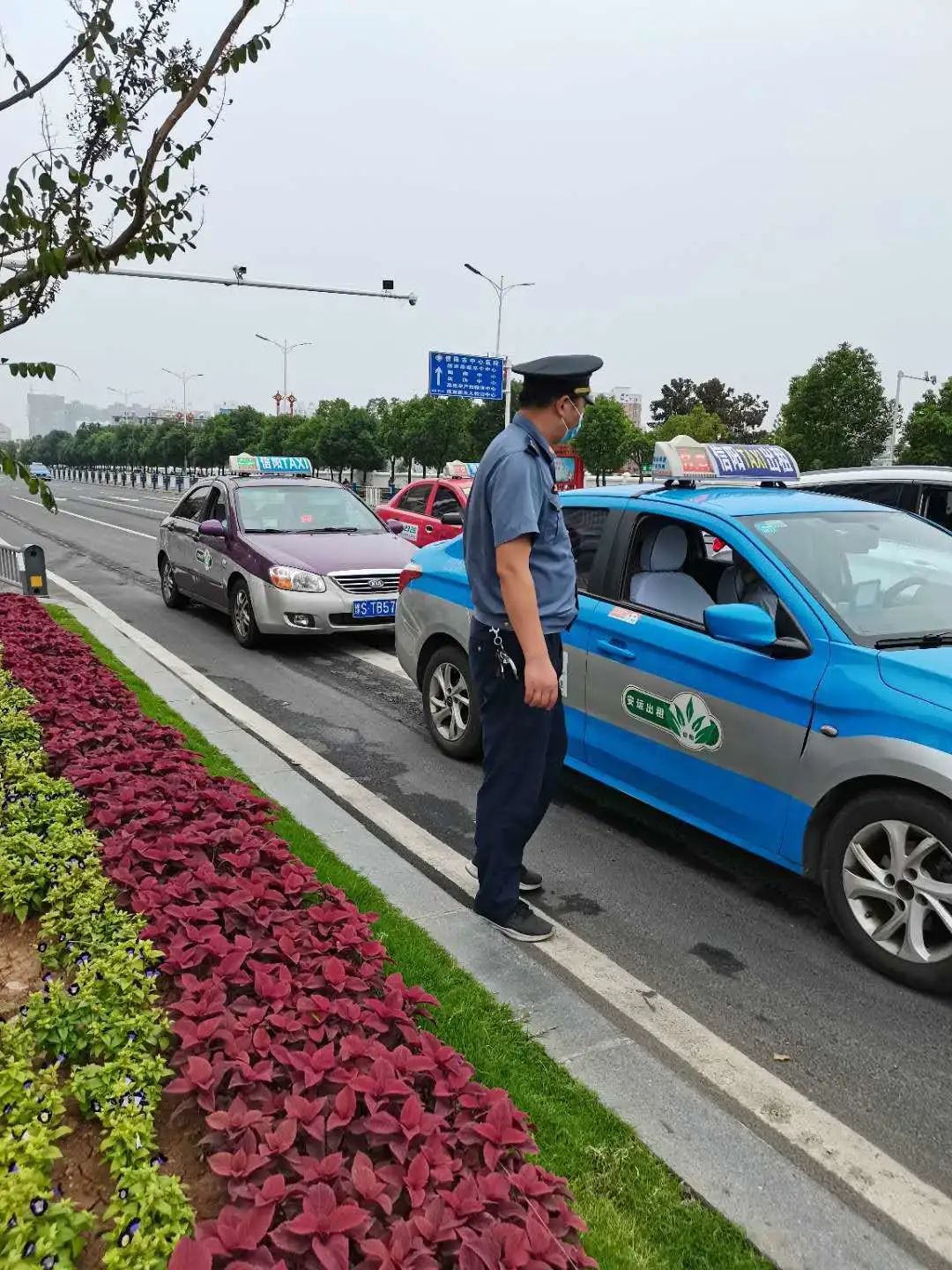 信阳交通运输执法：创建文明城市，交通执法人在行动