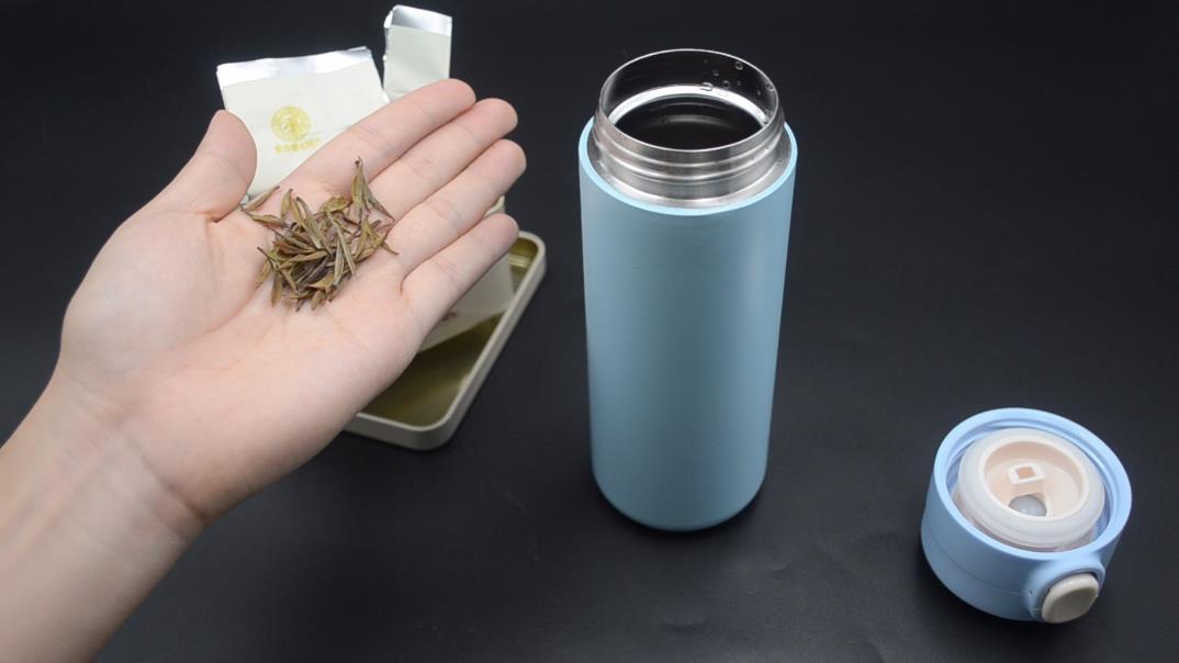 保溫杯不能裝4種飲品，可能有些人一直在犯，看完快叮囑家里人