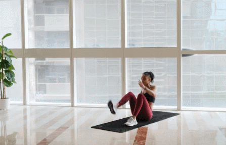 賈靜雯一直堅持健身，被英國媒體稱贊：外表比實際年齡小一板