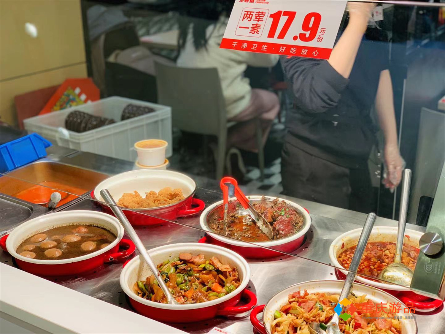 重庆乡村基价格被吐槽，推出小碗菜和盒饭，终于向老百姓妥协了？