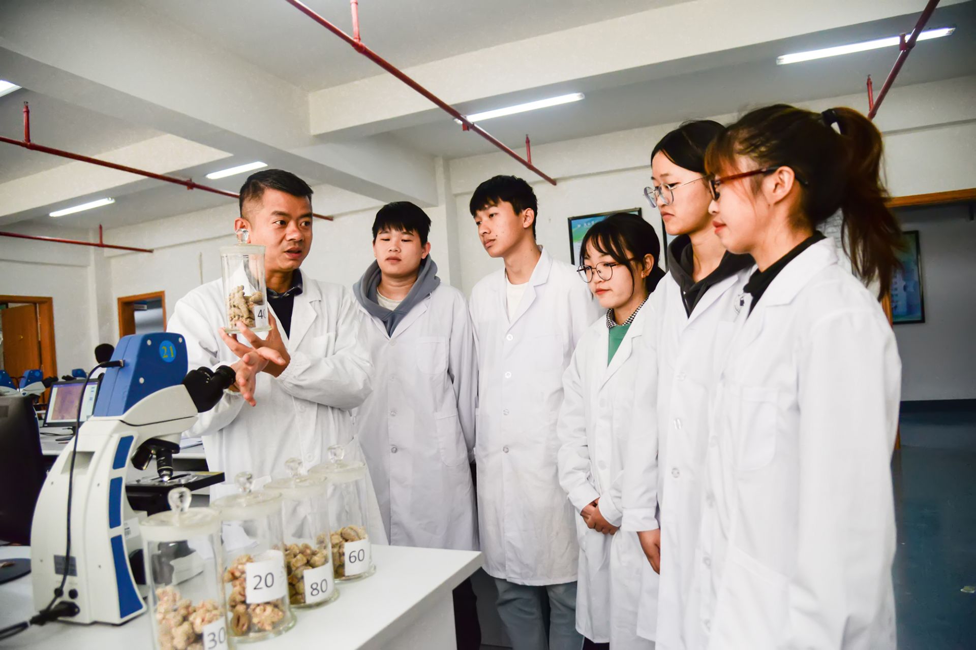 文山学院三七医药学院，牛掰