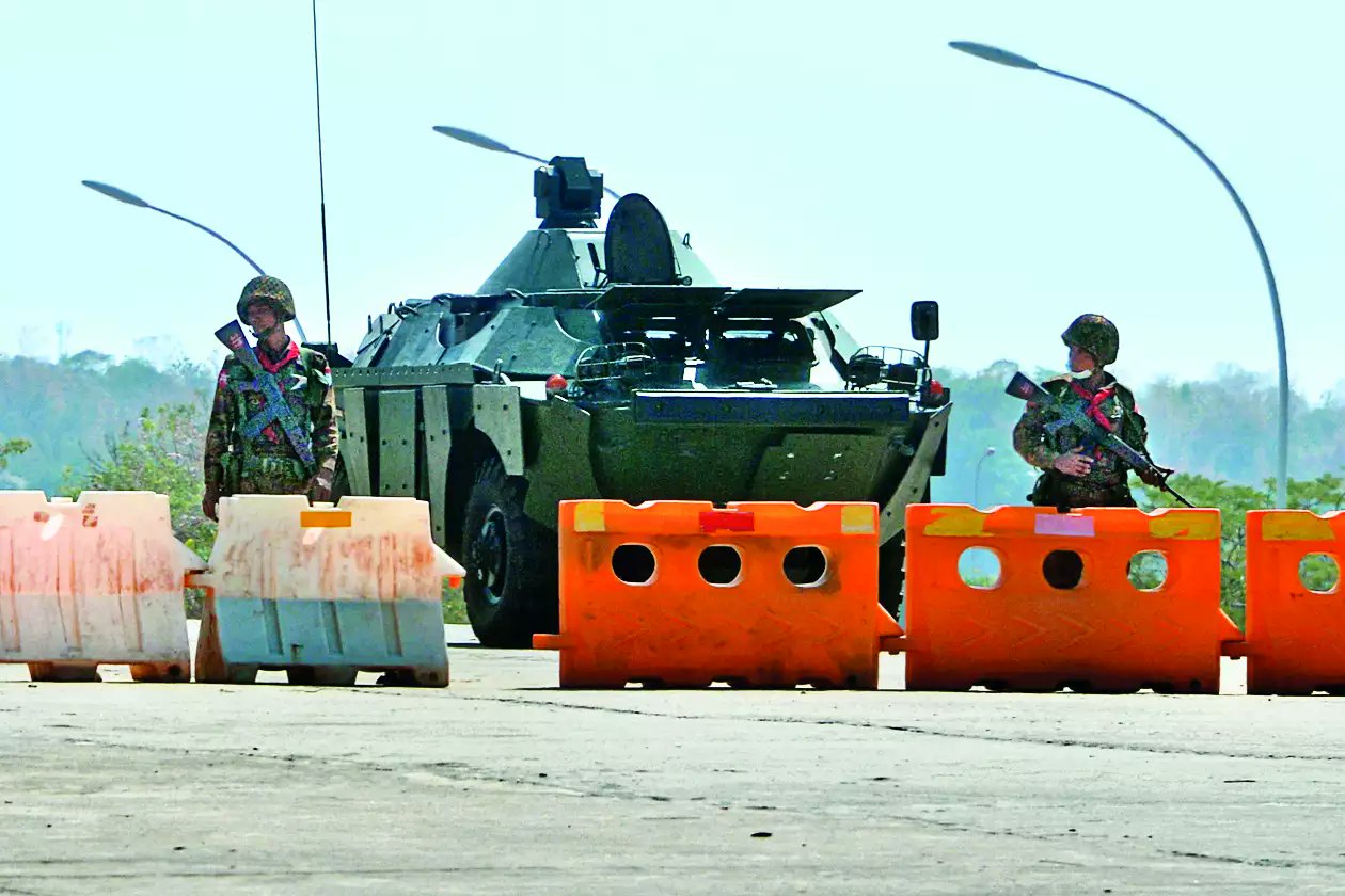 2月1日，缅甸军方发起扣押行动，这正是特朗普想做却没敢做的