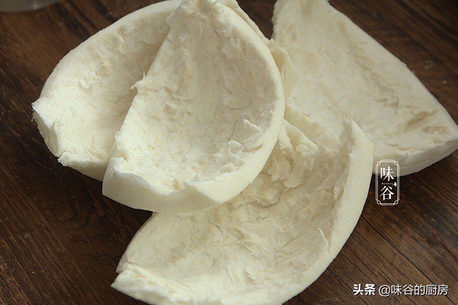 柚子皮是好寶貝，別再扔掉了，做成小零食清香甘甜，全家都愛吃