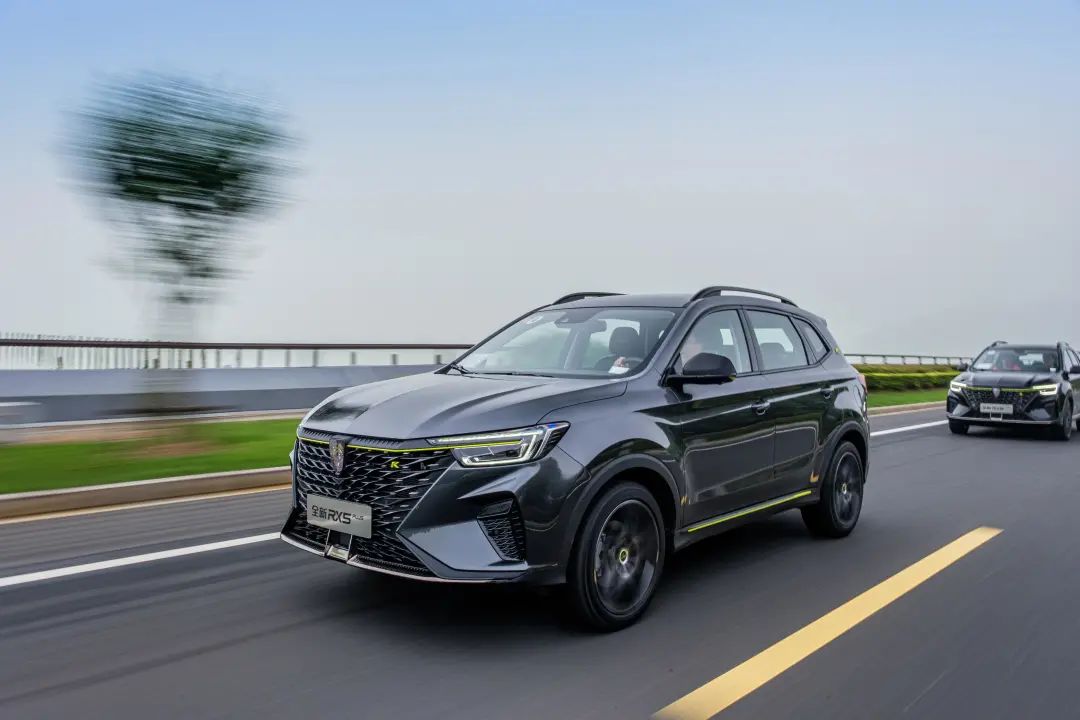 12万多、1.5T、紧凑型SUV，荣威RX5 PLUS和传祺GS4 PLUS怎么选？