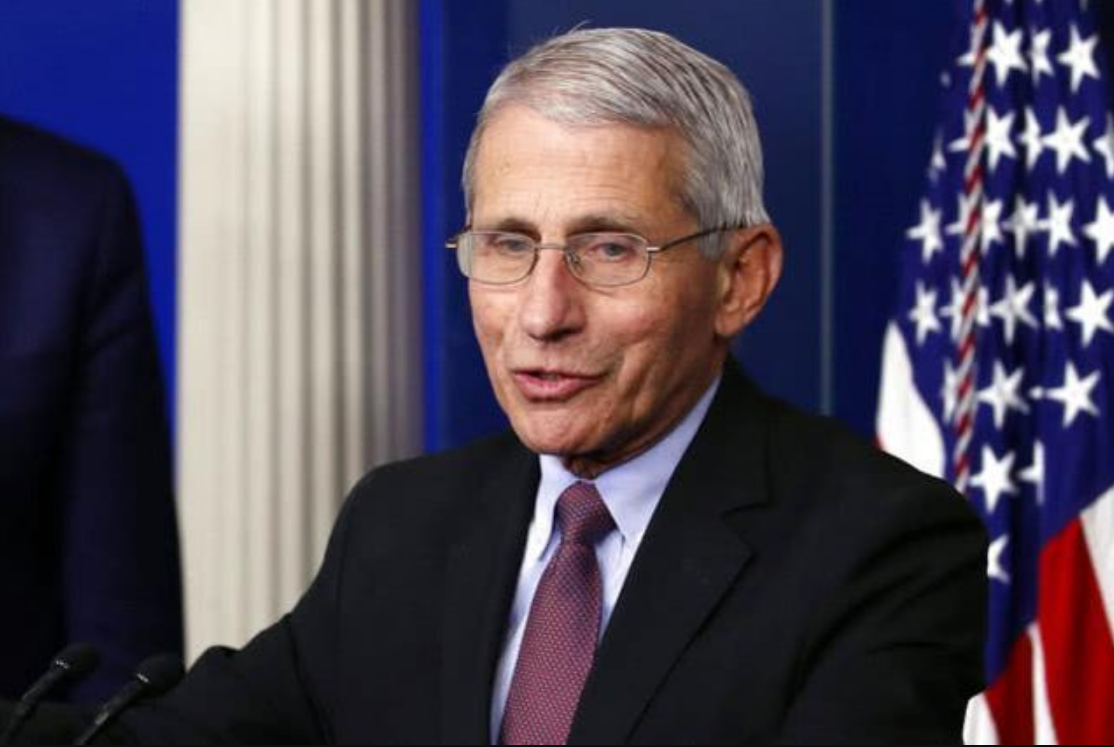 数千辆巴士堵白宫？福奇说出真相，反遭特朗普