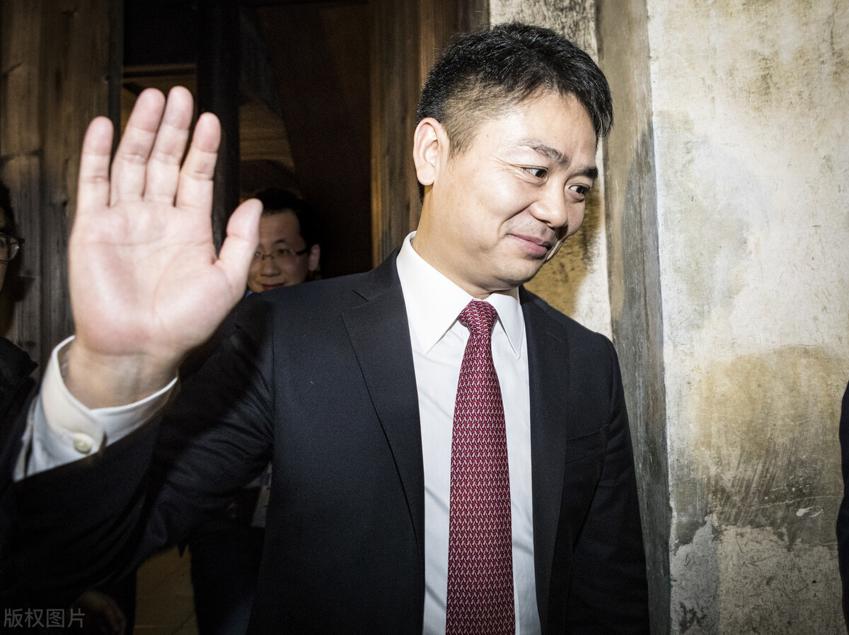 马云退了，刘强东隐了，黄峥辞职了！中国电商“寂寞如雪”了吗？