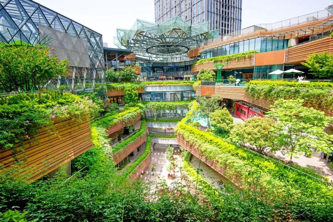 商场设计另类吸睛场所自然灵动的退台设计让人一眼万年