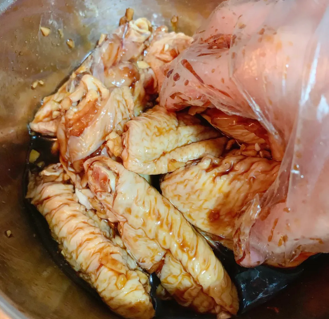 孩子们爱吃的蒜香烤翅 美食做法 第4张 孩子们爱吃的蒜香烤翅 美食做法 第4张