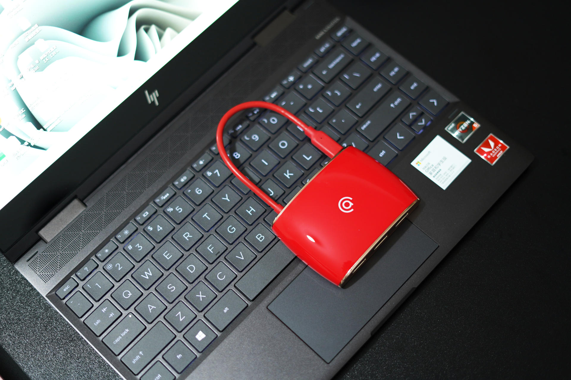 专属女孩的个性拓展坞你见过没？aigo国民好物扩展坞己悦H5S来了