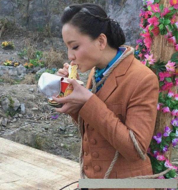 甄嬛传槿汐的扮演者是谁 《甄嬛传》槿汐嫁给富豪颂芝变整容脸