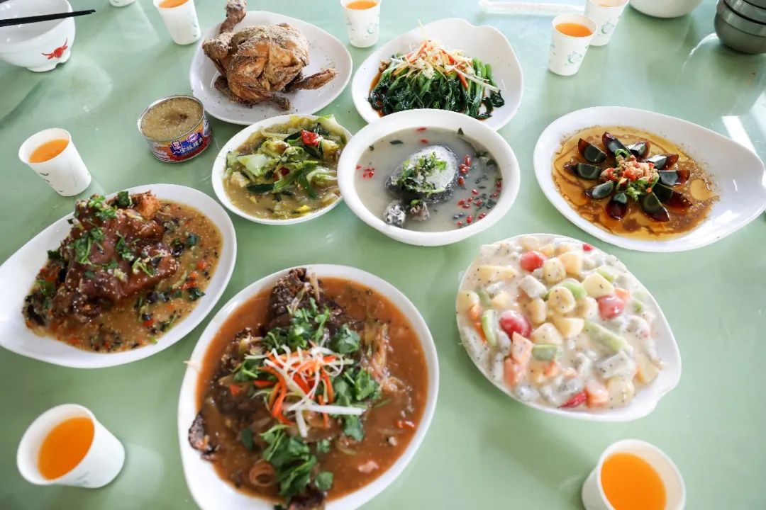 兵哥哥的“年夜饭”，看看哪个单位的伙食你最