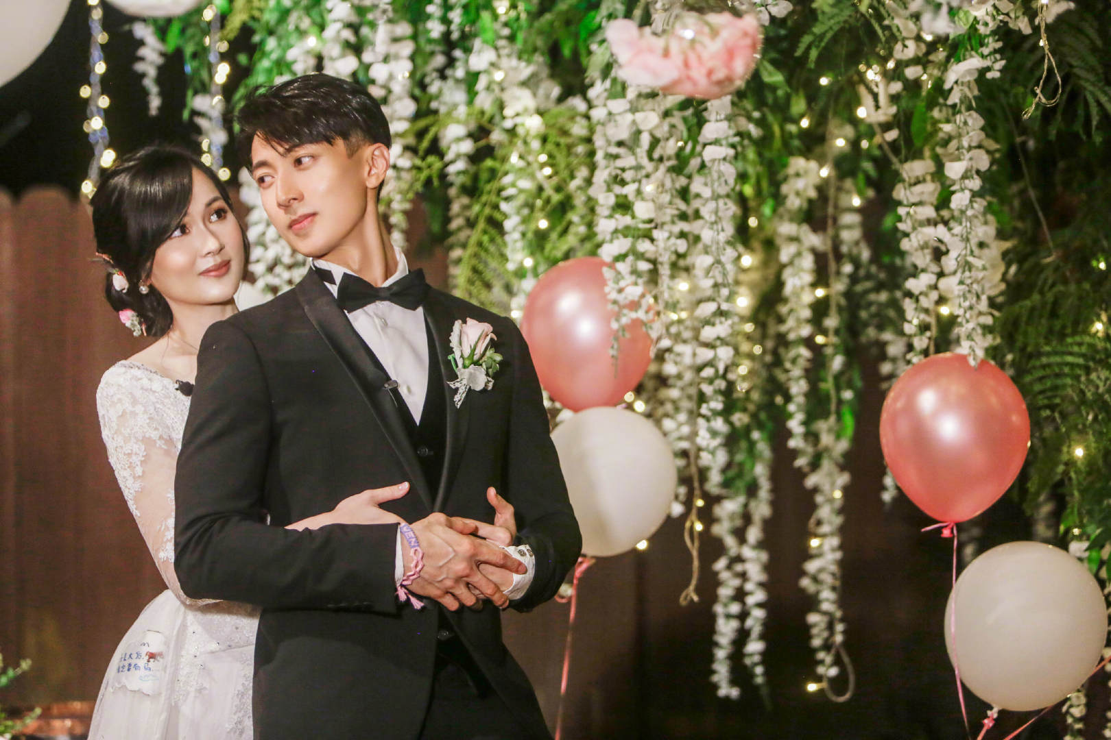 吴尊林丽吟在综艺节目里完婚，飞轮海无一人到