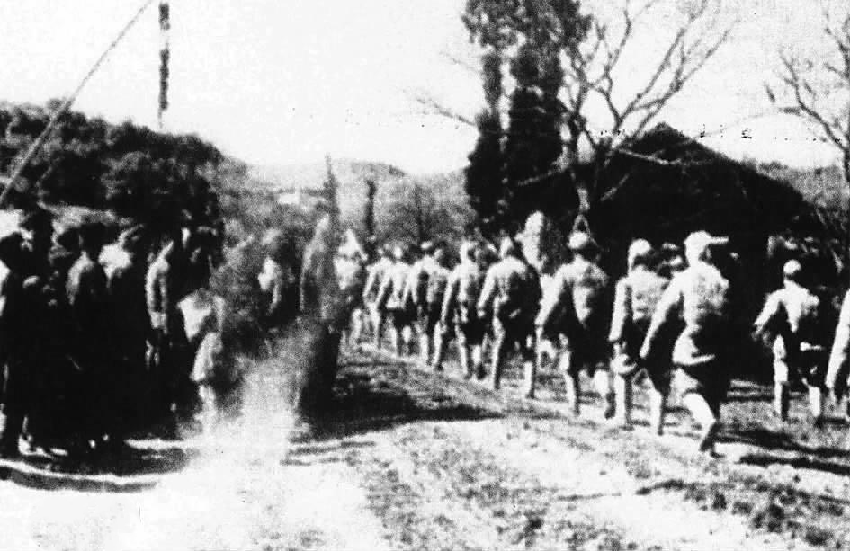 1946�꣬150������Ա���ձ�Ů��ҽɱ������ı���廨����ϴ�