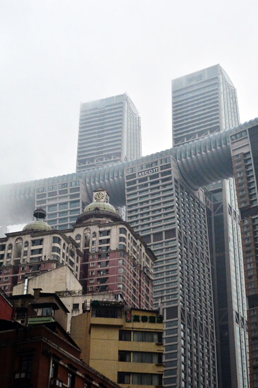 重庆城的日新月异，直辖23年之后，一直在变，却又一直没变