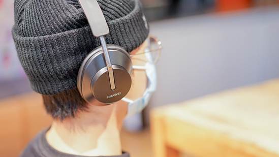 华为FreeBuds Studio全新体验：音频也能全场景